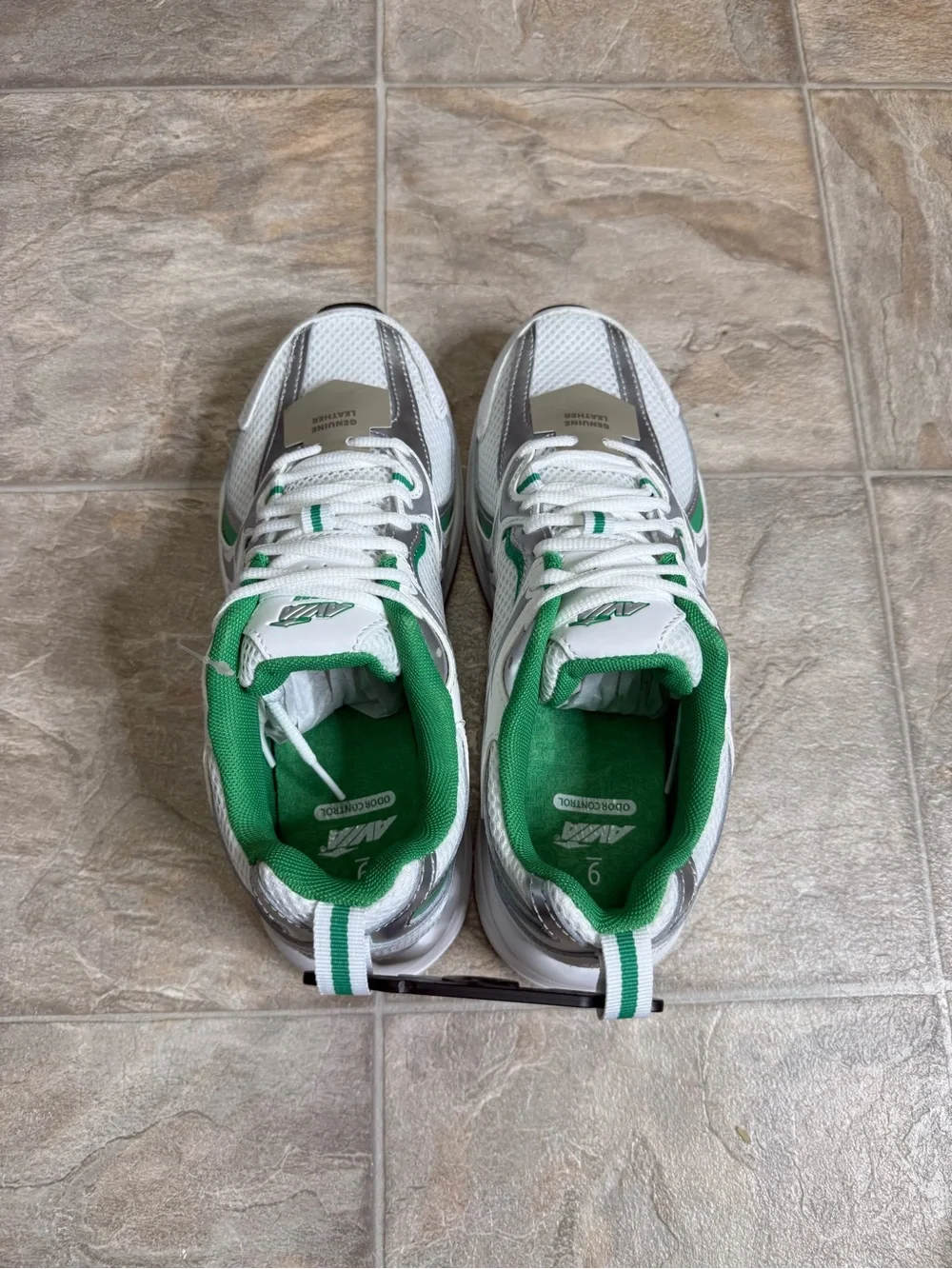 N/A white mesh